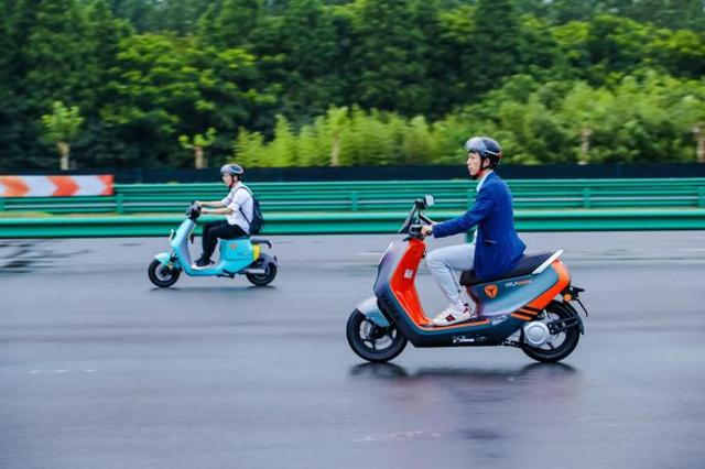 電動車鉛酸電池換鋰電池，控製器需要更換嗎
